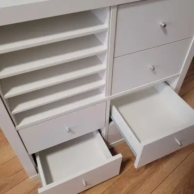 Meuble avec tiroirs - Dresser with drawers, View more