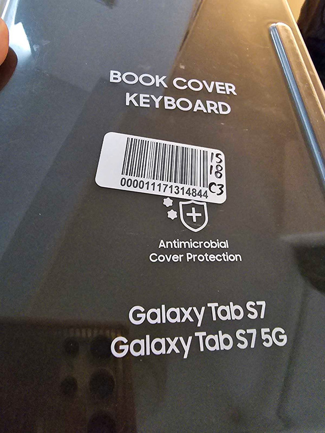 Samsung galaxy Tab S7 book cover keyboard  in iPads & Tablets in Edmonton - Image 2
