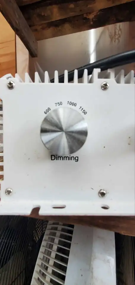 Shop Lights, Plant Lights in Indoor Lighting & Fans in Belleville - Image 3