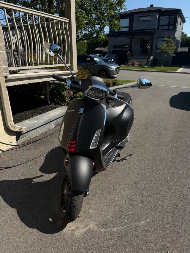Vespa Sprint 50s in Scooters & Pocket Bikes in Laval / North Shore - Image 2