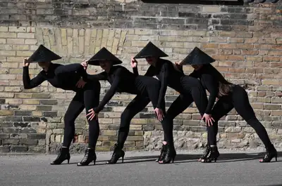 Dance Classes for Adults – Heels | Stretching, View more