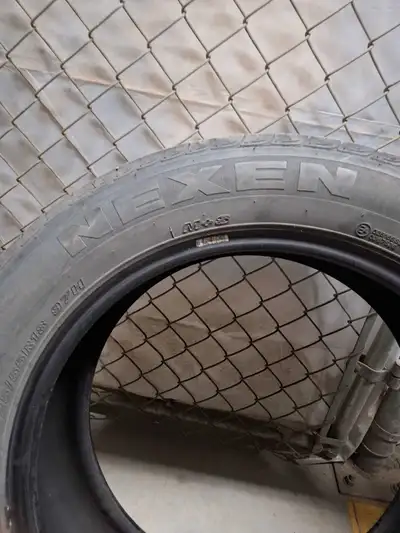 4 x 18inch Nexen tires. P225/55R18. Good condition . $140 Cash pick-up only thanks. All 4 tires. Lit...
