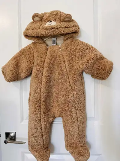 Snowsuit (6-9m), View more