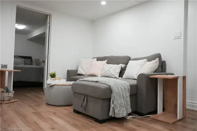 2 bedroom basement for rent in Long Term Rentals in Hamilton - Image 3