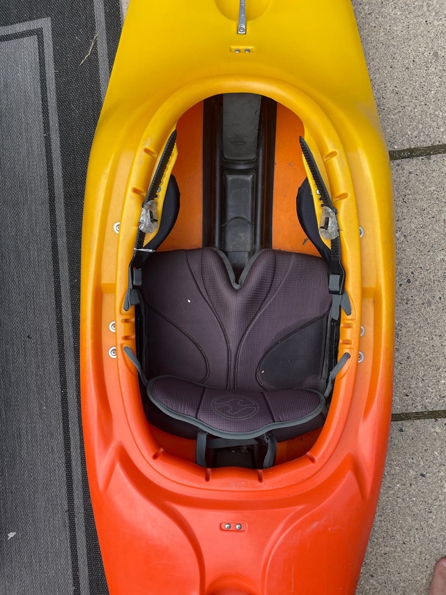 Wave Sport EZG42 kayak,paddle and life jacket. Other London Kijiji