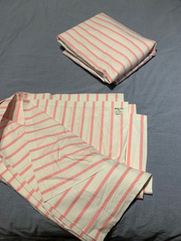 2 flat sheets size double/full