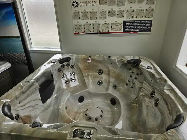 Large Hot Tub in Hot Tubs & Pools in Kitchener / Waterloo - Image 3
