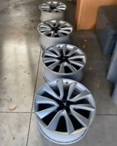20" tesla model 3 or y wheels