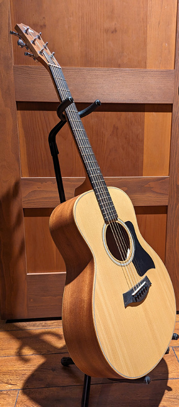 2024 Taylor GS Mini Sapele Acoustic Guitar in Guitars in City of Halifax - Image 3