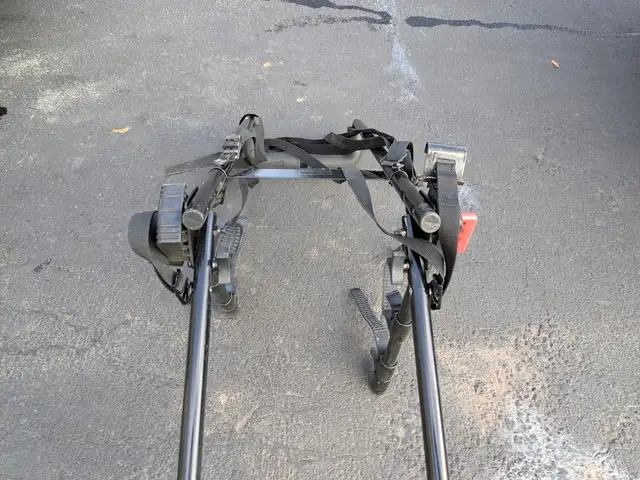 Yakima Kingjoe Pro Bike Carrier Car Bike rack in Road in Oakville / Halton Region - Image 10