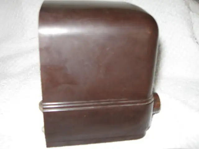 Wards Airline Radio in Arts & Collectibles in Moose Jaw - Image 3