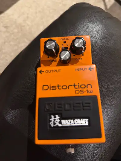 BOSS DS-1W distortion pedal, View more