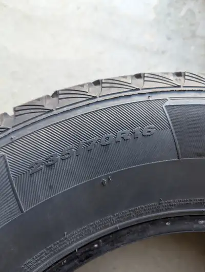 Winter tires for Sale Set of 4 winter tires in good condition Size 235X70 R16 Just for $80