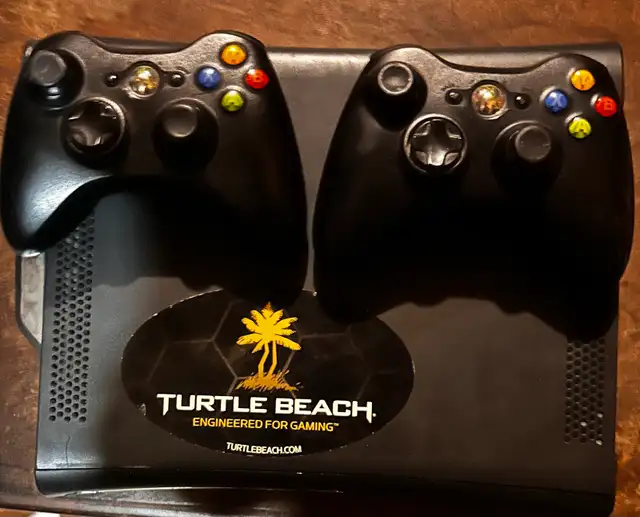 Xbox 360 with 3 controllers  in XBOX 360 in Truro - Image 2