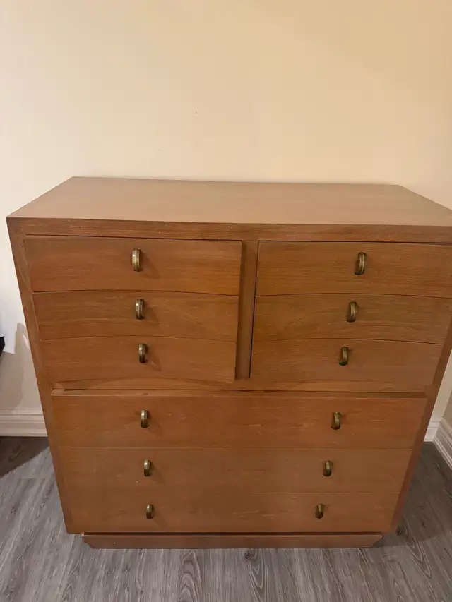 Wooden Dresser – 9 Drawers in Dressers & Wardrobes in City of Toronto - Image 2