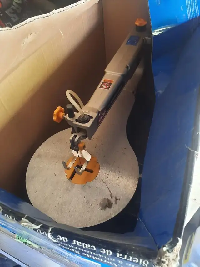 Ryobi 16" scroll saw in Power Tools in Mississauga / Peel Region - Image 2