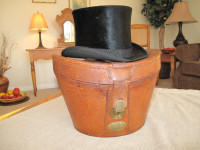 BEAVER TOP HAT with LEATHER CARRYING CASE, NY