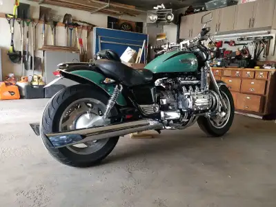 It's time to part with my chopped Valkyrie. All the original parts available to restore it to origin...