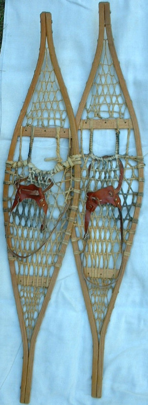 Snow Shoes, Classic in Other in Vernon - Image 4