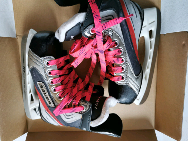 Hockey Skates kid size 12 - Bauer Vapor Speed in Skates & Blades in City of Toronto - Image 4