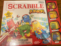 Scrabble Junior board game Brand new sealed   French edition