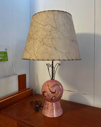 Mid century atomic pink table lamp with fibreglass shade 1950