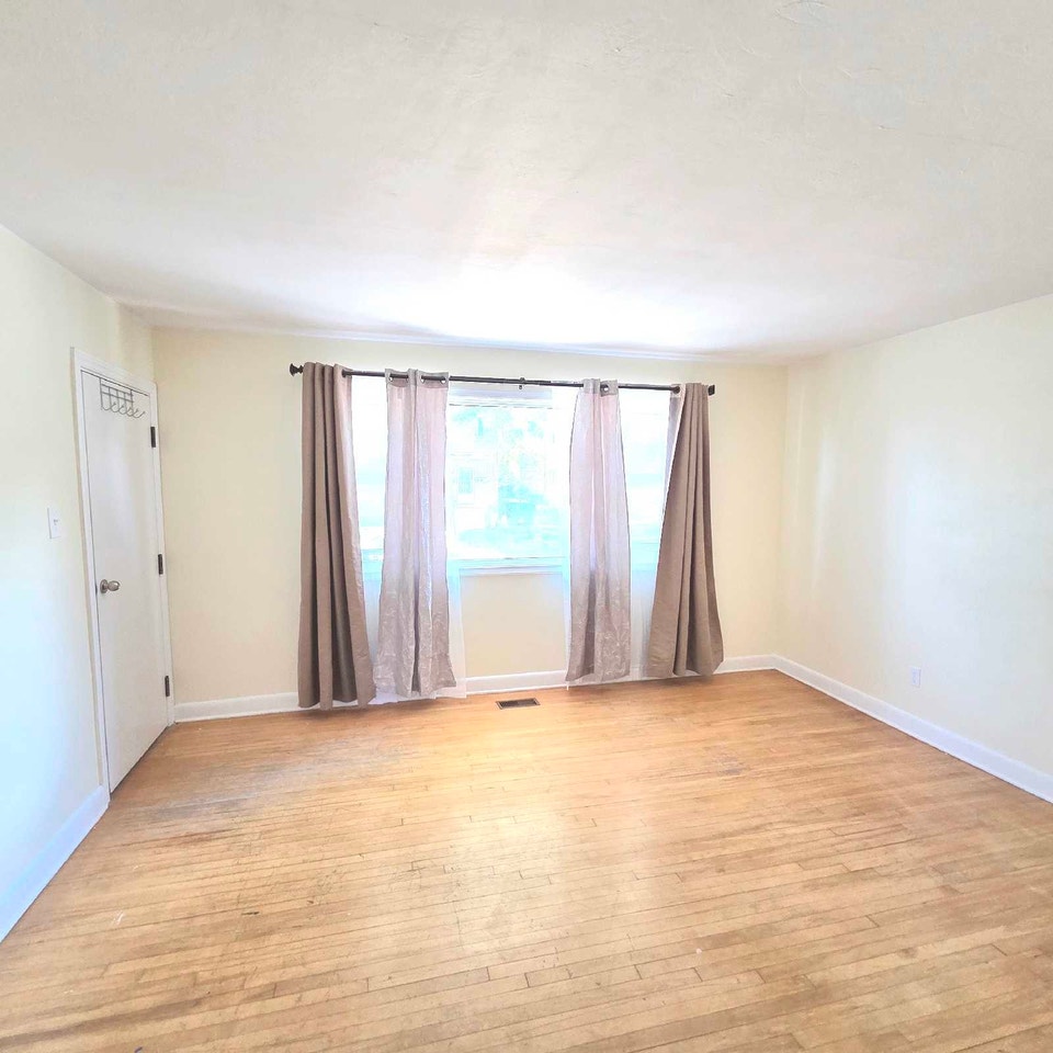 Two bedroom apartment for rent. 2