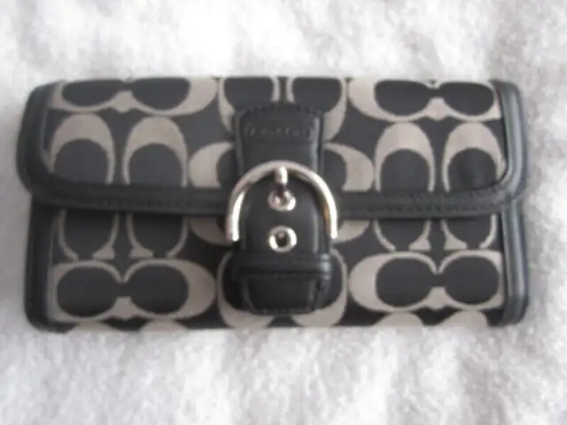 Micheal Kors et COACH/ Sacs à main Authentique in Women's - Bags & Wallets in City of Montréal - Image 9
