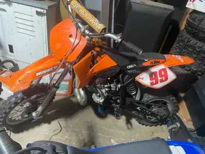 Fresh wiseco top end New Tomar hole shot clutch Everything is tight Works great 2002