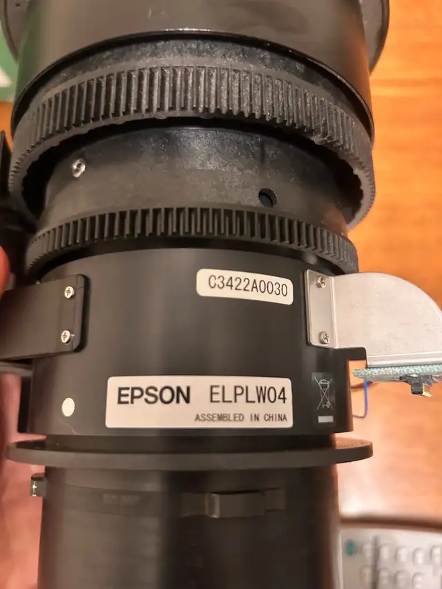 Epson ELPLW04 Short throw Lense in General Electronics in Burnaby/New Westminster - Image 3