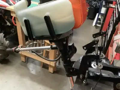 Used on skiff,starts right up paid 600 250 cash boat gone no use for it.