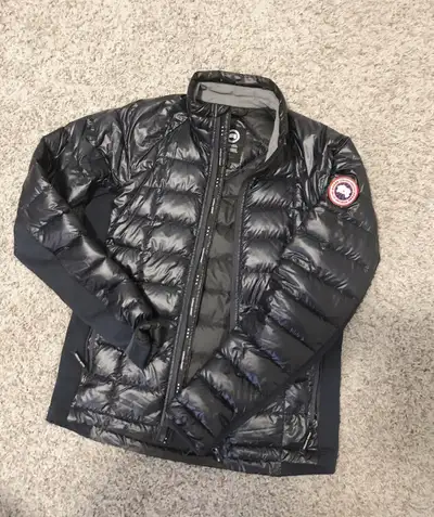 Canada Goose Hybridge Lite Puffer Down Jacket - MENS XS, View more