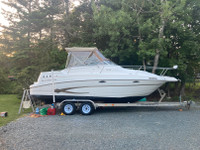 2004 Glastron GS249 Cabin Cruiser