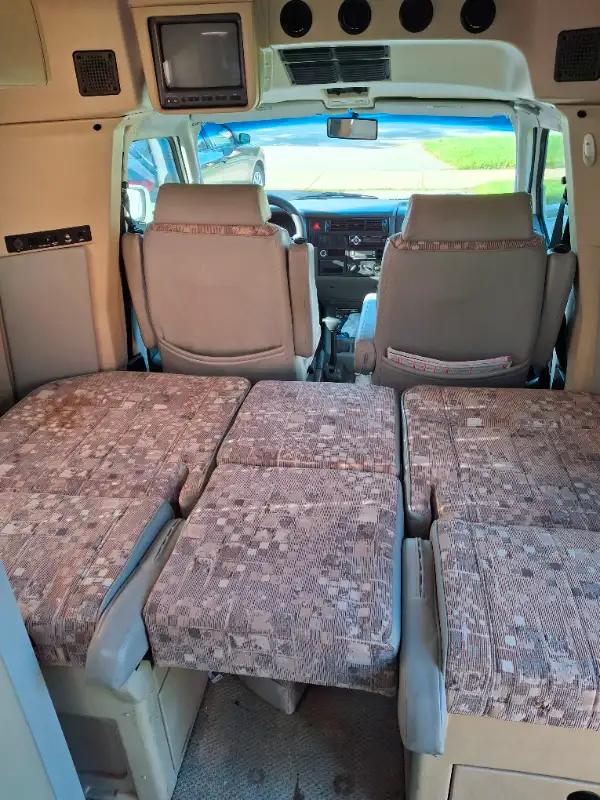rialta winnebego motorhome in RVs & Motorhomes in Mississauga / Peel Region - Image 6