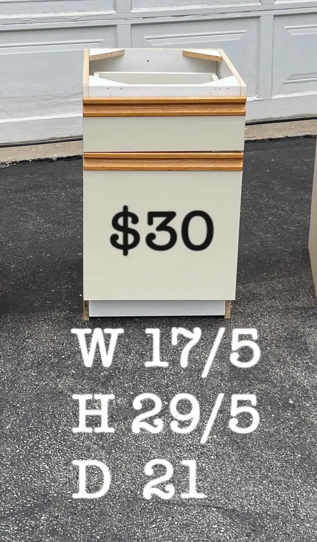 Used kitchen cabinets for sale in Cabinets & Countertops in Hamilton - Image 3