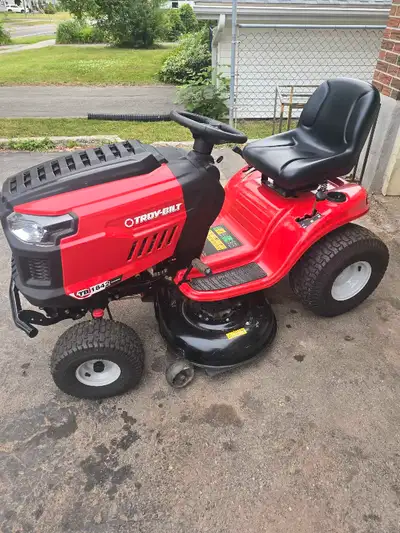Troy Bilt TB1842 Lawn Tractor, View more