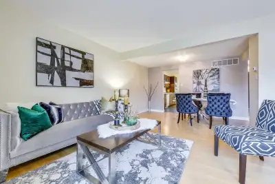 Welcome to this beautifully updated 3-bedroom plus Den, 3-bathroom condo townhouse in the highly des...