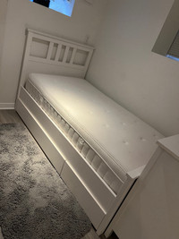 Bed/Dresser 