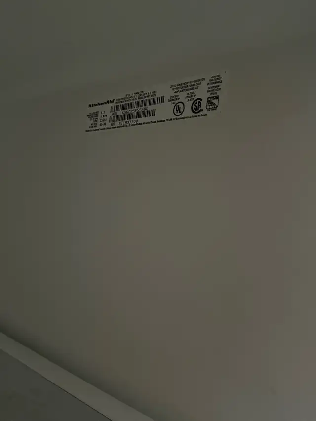 Kitchenaid fridge 25 CU FT510819675176980483