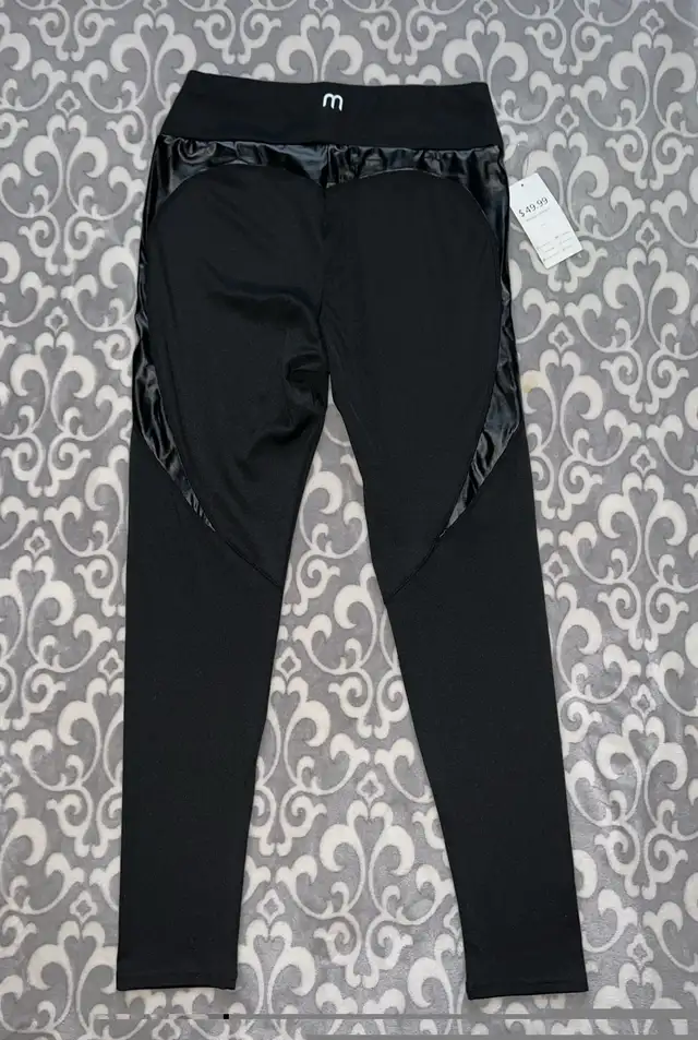 Ml&Ml Fashion Women’s Black High Waisted Leggings in Women's - Bottoms in Oshawa / Durham Region - Image 7