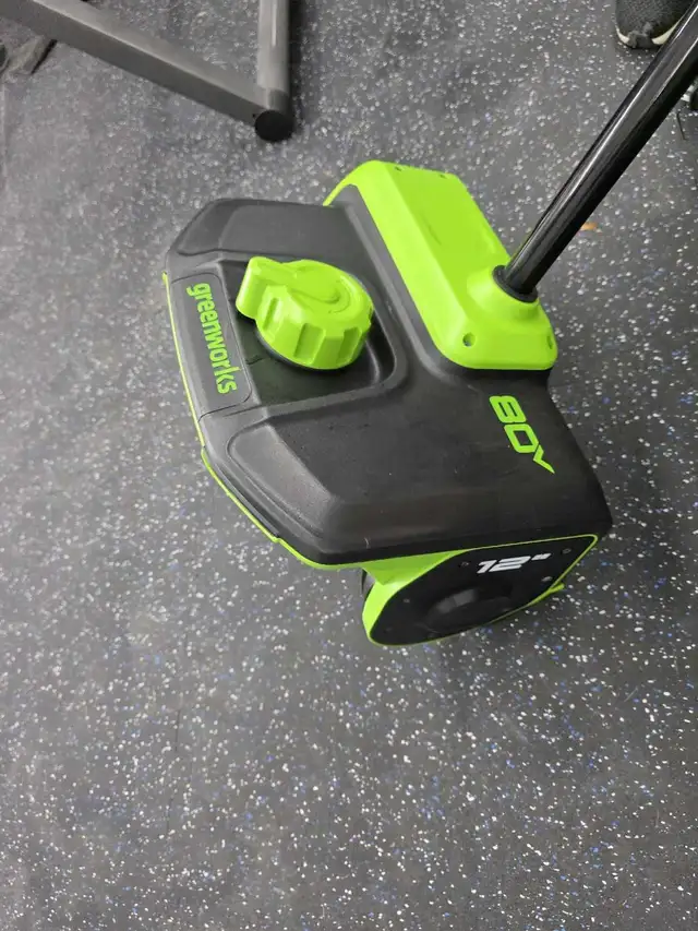 Greenworks Snow Shovel in Snowblowers in London - Image 6