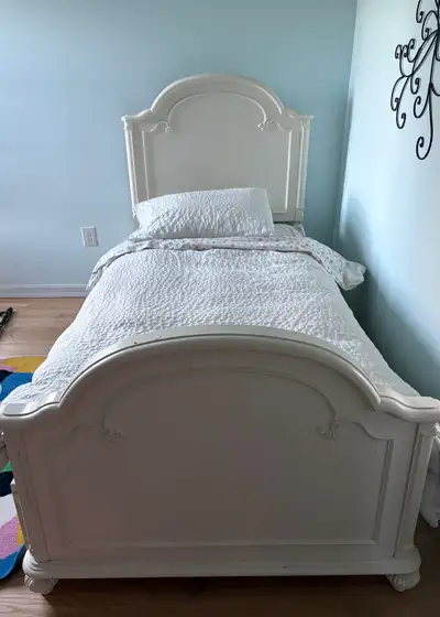 Originally purchased from Wayfair. Trundle has two removable dividers so can be used for additional...