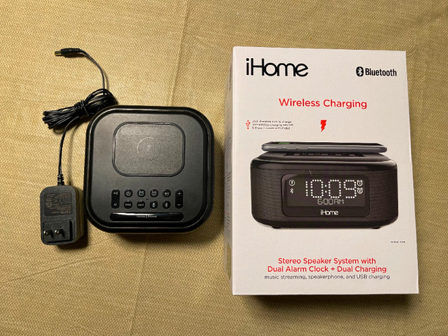 iHome iBTW23 Wireless Charging Bluetooth Alarm Clock in General Electronics in Markham / York Region