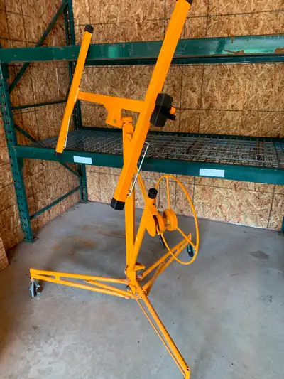 For Sale, Wind up Drywall Lift. Lifts 4' x 16' sheets up to 11' in the air. Unit is like new conditi...