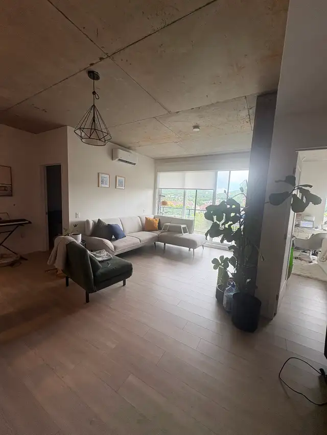 1 mois gratuit - 1800$/mois.  grand condo 4 1/2 + in Long Term Rentals in Québec City - Image 4
