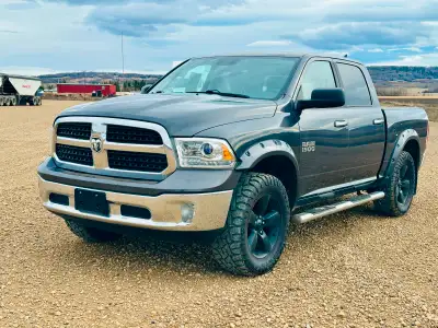 FOR SALE: 2018 Ram 1500 Laramie 4x4 Crew Cab – Powerful, Reliable & Adventure-Ready! Price: $23,990...