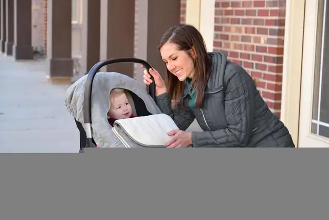 JJ Cole Child seat cover for winter in Strollers, Carriers & Car Seats in Oakville / Halton Region - Image 3