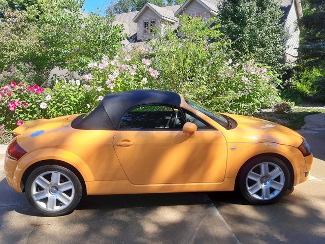 2004 Audi TT Roadster Convertible in Cars & Trucks in Sarnia - Image 2