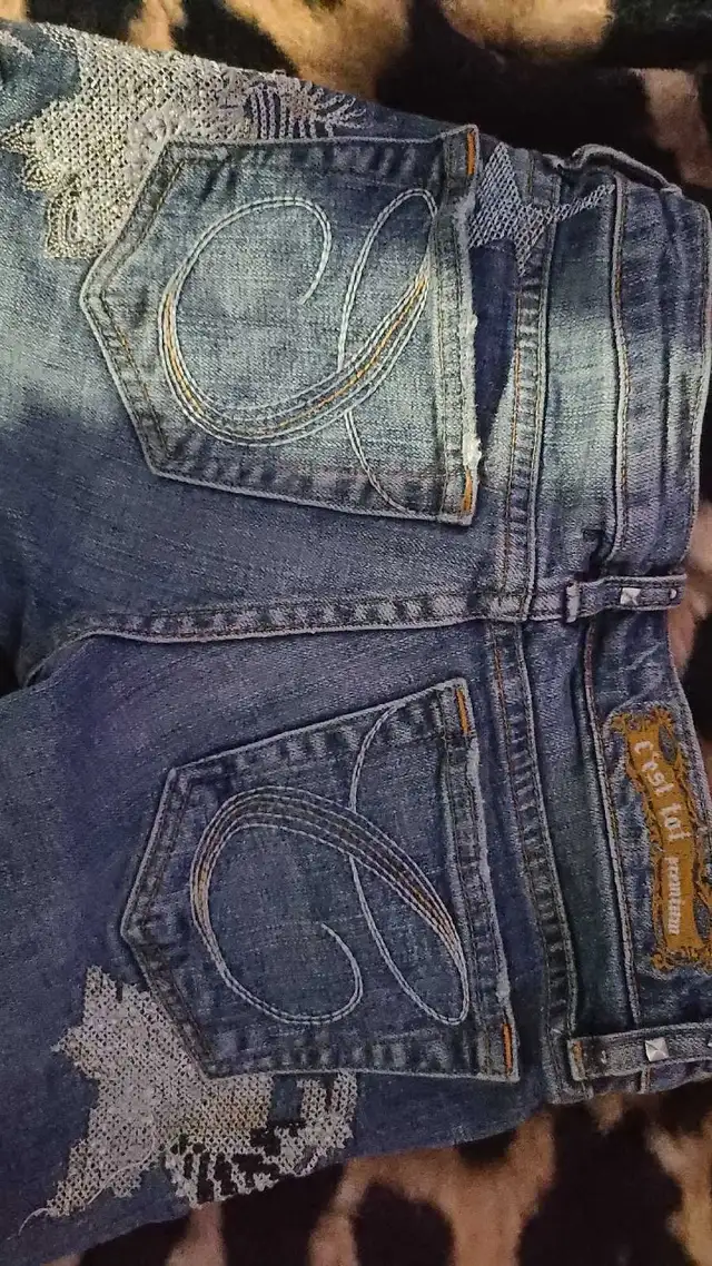 Low rise jeans y2k in Women's - Bottoms in Oshawa / Durham Region - Image 4