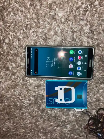 Sony Xperia XZ2 Compact Dual SIM 4/64 very Decent, powerful small sized compact phone works perfectl...